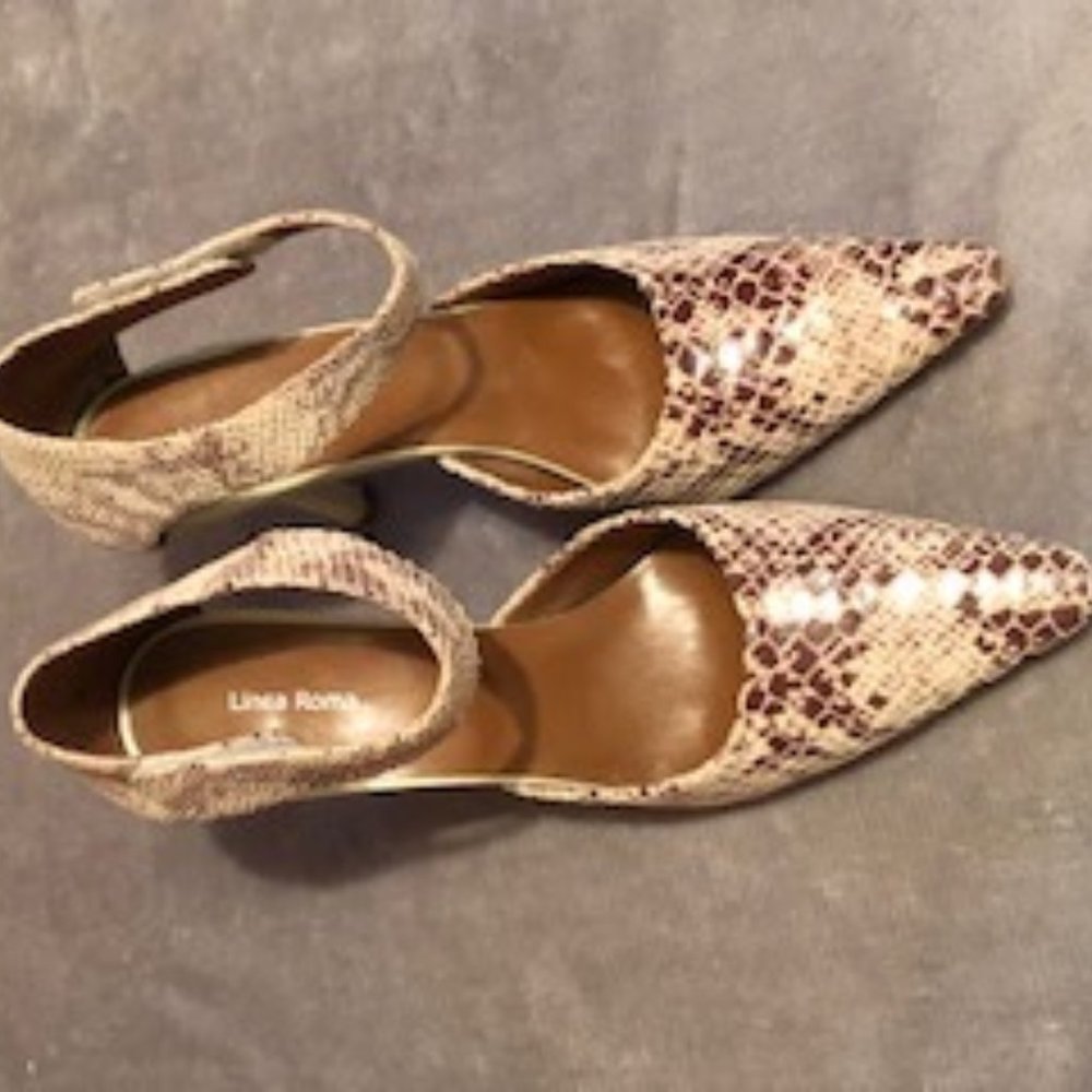 Women's dress shoes